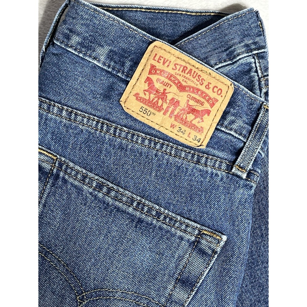 Levis 550 Jeans Mens 34x34 (fit 33x33) Medium Wash Relaxed Fit Denim Great Wear